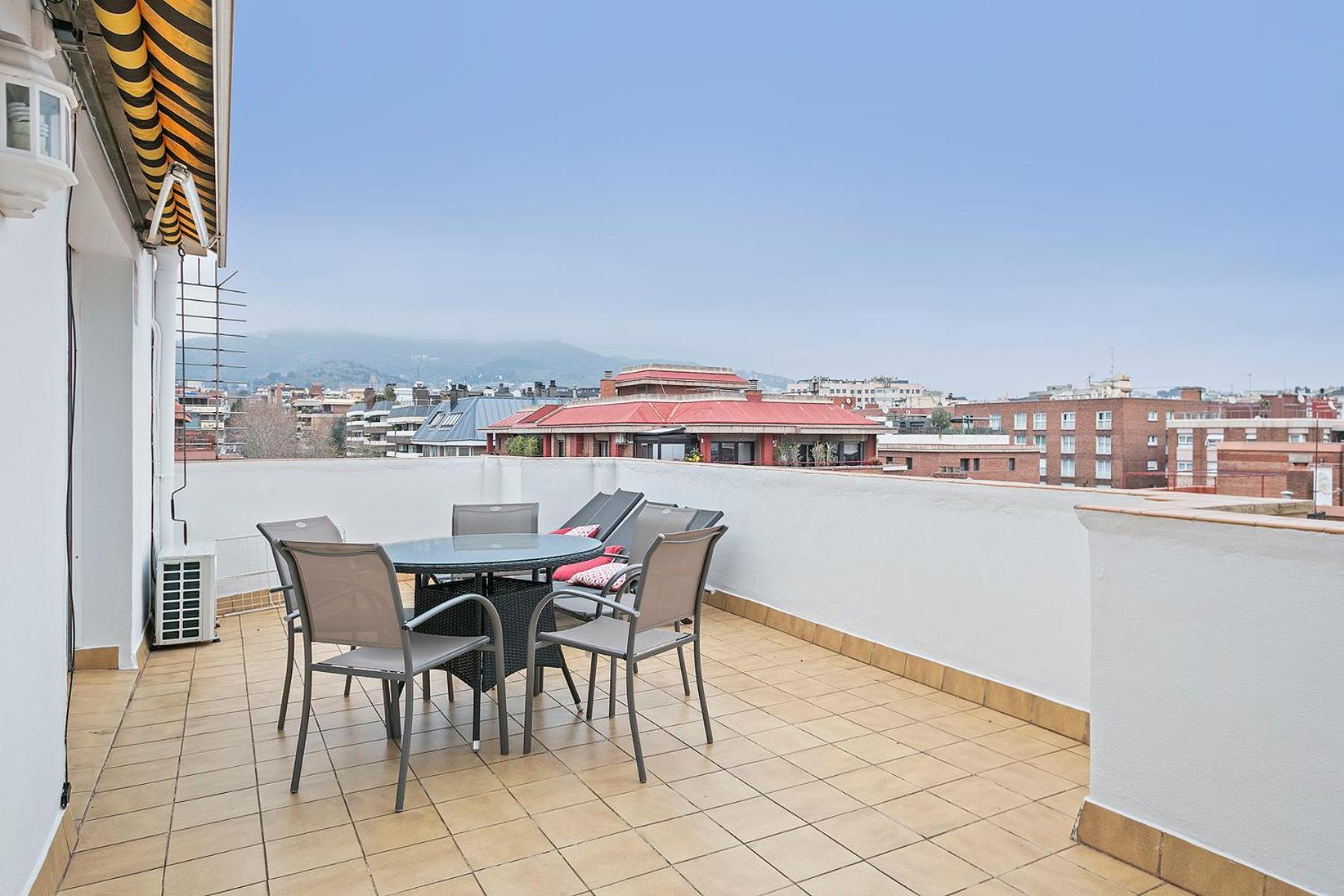 Ferienwohnung Sarria Attic Barcelona Exterior foto